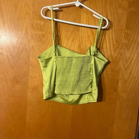 Aritzia Sunday Best Top - Picture 3 of 4